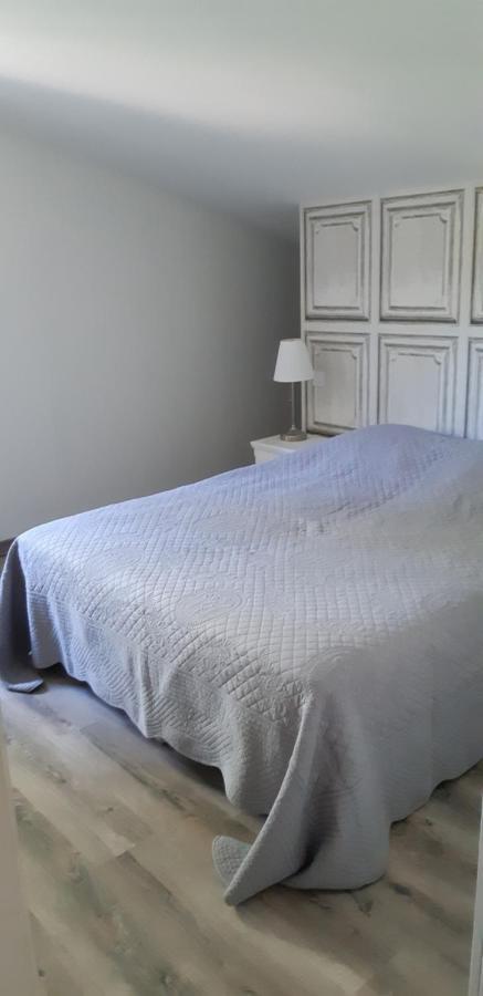 Ferienwohnung L'Etang Des Cigales Uchaux Exterior foto