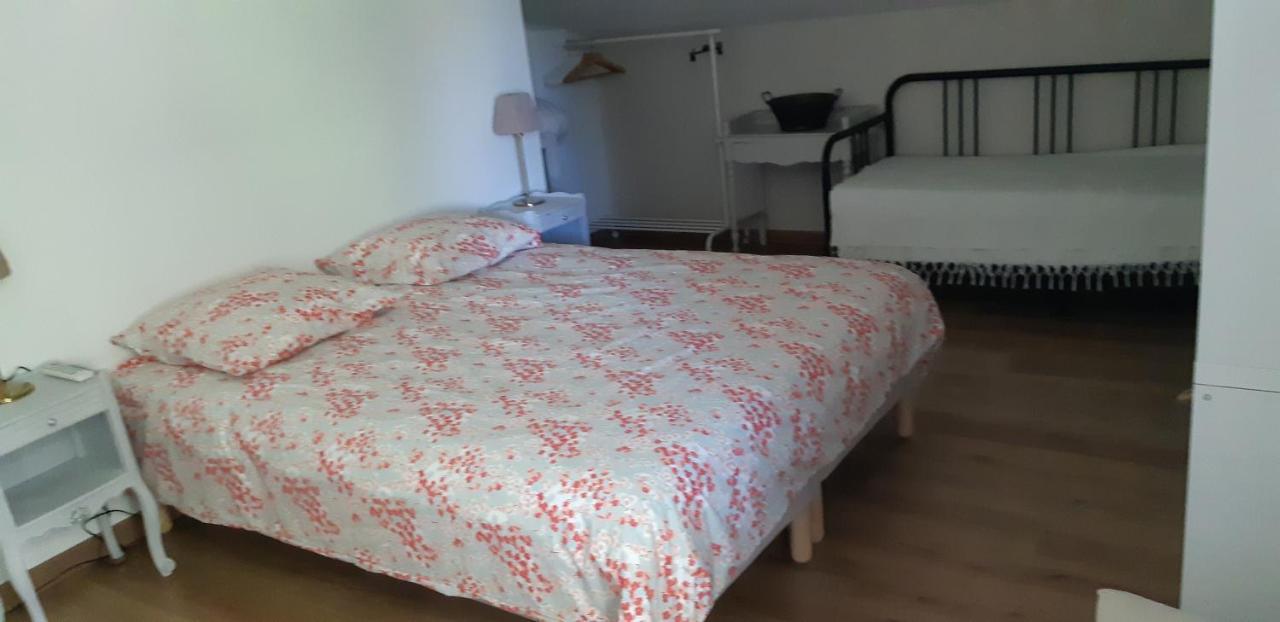 Ferienwohnung L'Etang Des Cigales Uchaux Exterior foto