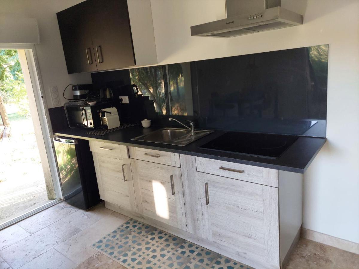Ferienwohnung L'Etang Des Cigales Uchaux Exterior foto